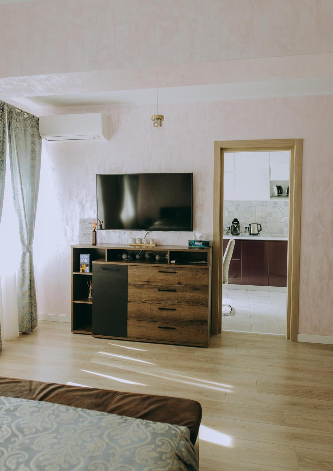 Dina Lux Iasi Apartment Extérieur photo