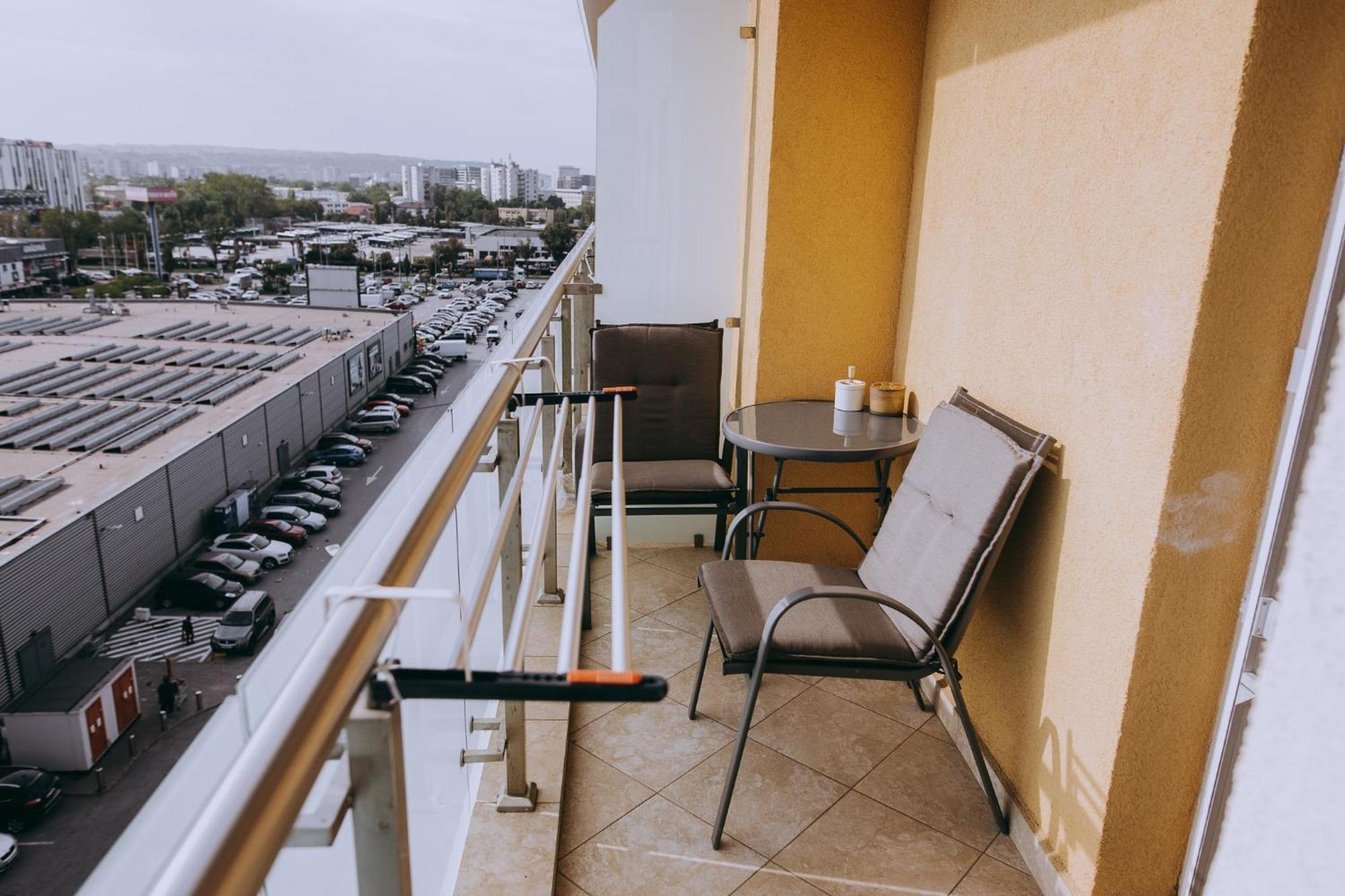 Dina Lux Iasi Apartment Extérieur photo