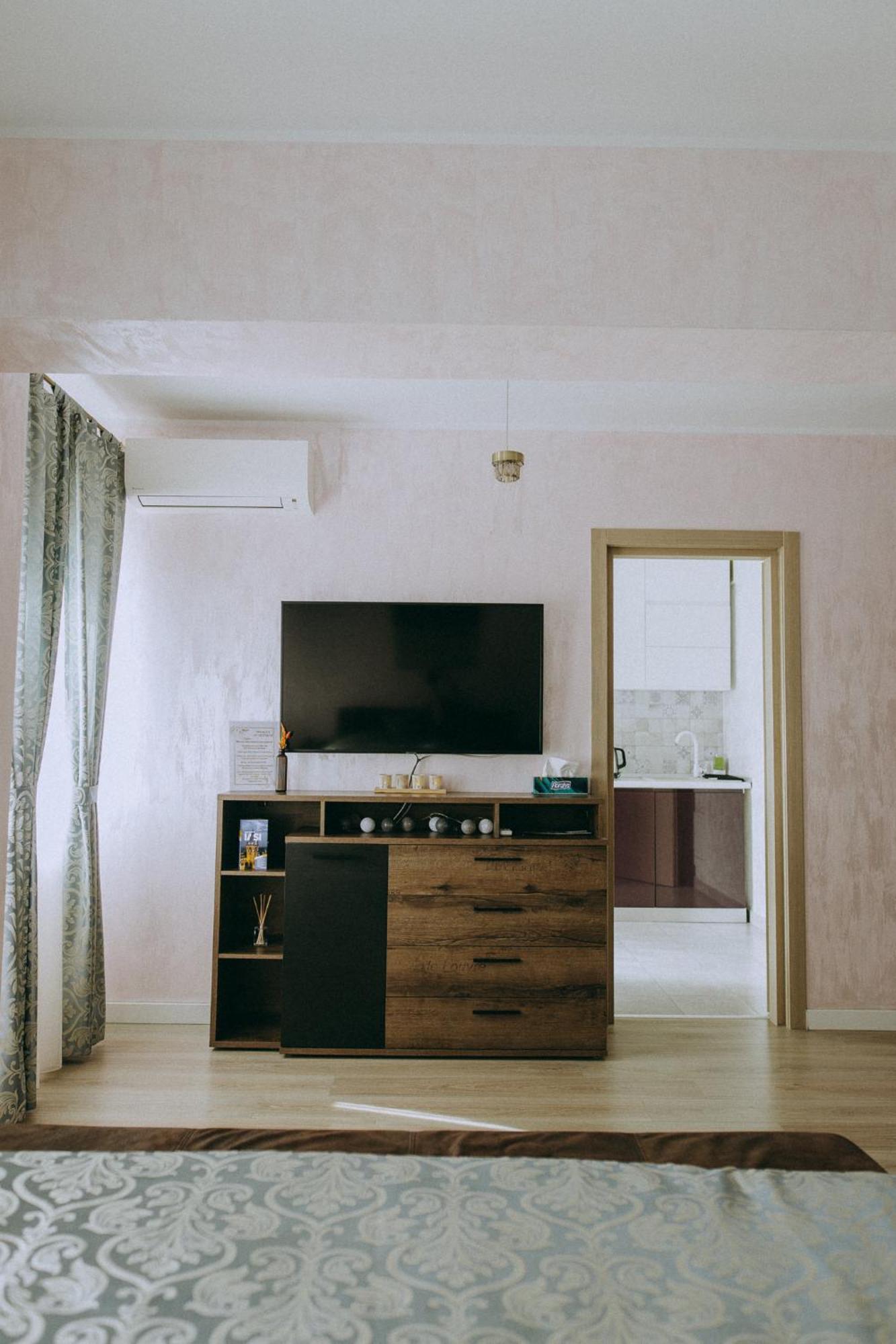 Dina Lux Iasi Apartment Extérieur photo
